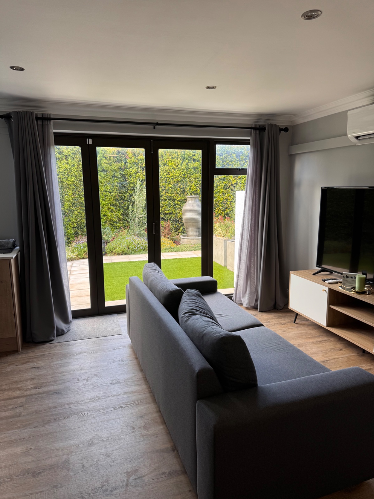 Helder Sky bedroom
